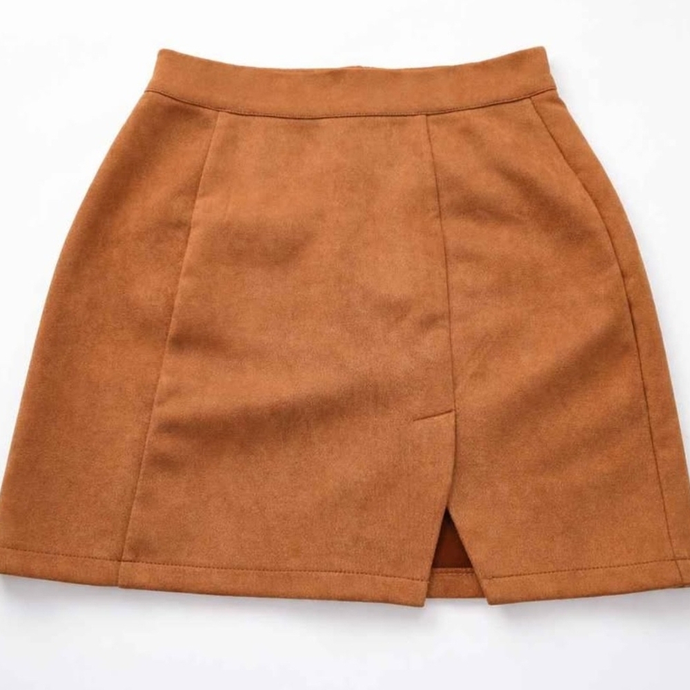Elegant Tan Mini Skirt